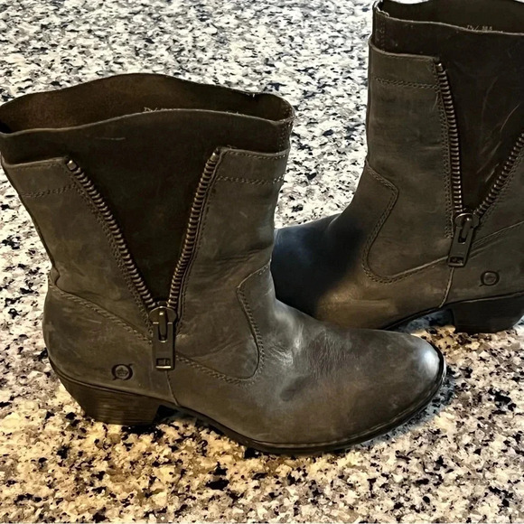 Born Size 7.5 Gray Mila Distressed Leather Side Zip Mid Calf Boots - Picture 6 of 6